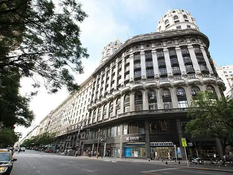 Roque Saenz Peña al 600