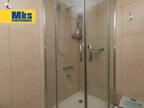 Venta de 2 ambientes en Avellaneda c/balcon y vista abierta. Torres Pueyrredon.