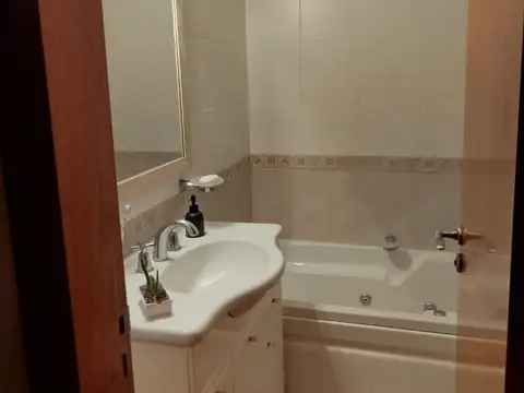 DEPARTAMENTO PARA 4 PERSONAS EN PLAYA CHICA, VISTA AL MAR!