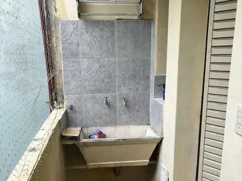 Depto Tipo Casa en Alquiler en Liniers, $ 600.000