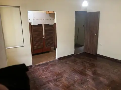Martiniano Leguizamon 497 , Piso 1