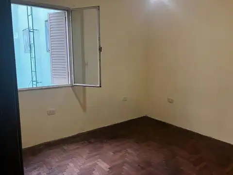 Depto Tipo Casa en Alquiler al Este