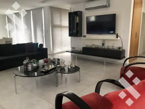 Casa en Alquiler en Cipolletti, $ 3.700.000