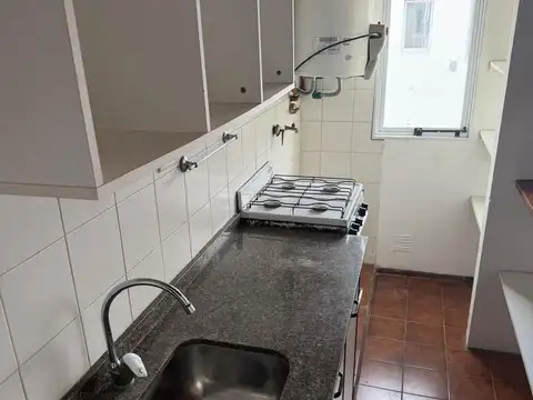 Depto Tipo Casa en Alquiler de 2 ambientes