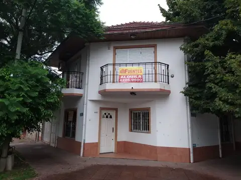 Alquiler Duplex 3 Ambientes en Bernal con cochera