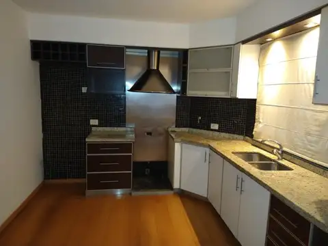 Depto Tipo Casa en Alquiler de 2 dormitorios