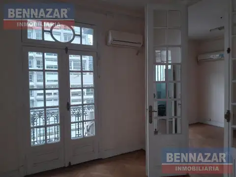 Oficina 5 ambientes con 1 baño