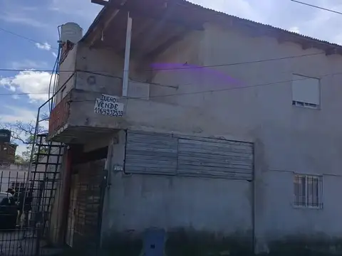 Casa + 2 departamentos