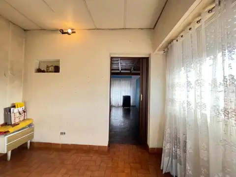 Depto Tipo Casa en Venta de 5 ambientes