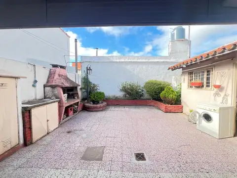 Depto Tipo Casa en Venta de 4 dormitorios