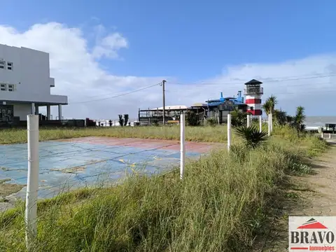 Paseo 103 bis y Avenida Costanera 100