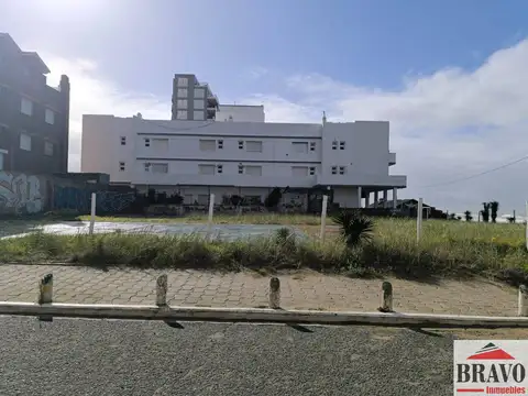 Terreno en Venta 32  mts Fondo