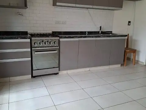 HERMOSA CASA EN ITUZAINGO