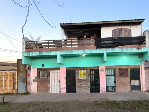 CASA MULTIFUNCIONAL LOCALES BALCON PARQUE