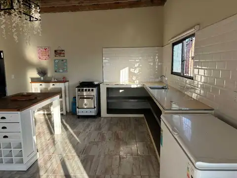 CASA QUINTA CON PILETA Y JARDIN EN ALEJANDRO KORN