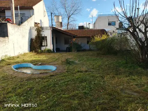 Casa en venta 3 amb. jardin, cochera, Malv.Argenti