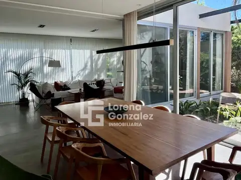 Casa 4 ambientes con 3 baños
