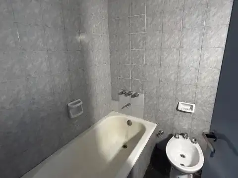 Monoambiente coc y lav indepte lateral