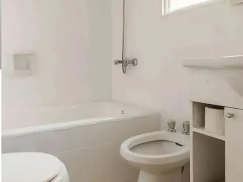 Arenales 1800 Recoleta 1amb U$64.000