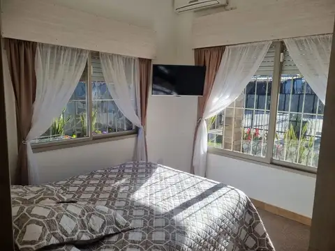 VENTA DE DOS CASAS 4 AMB LOMA HERMOSA JARDIN