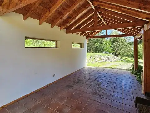 Propiedad de gran categoria en terreno de 5000 mt2.