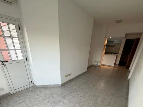 Depto Tipo Casa en Alquiler en Ramos Mejia, $ 500.000