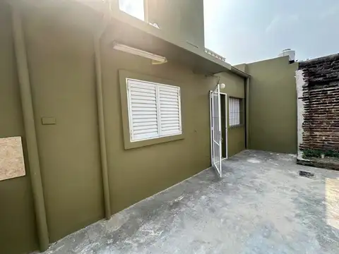 Casa en Alquiler con 1 cochera