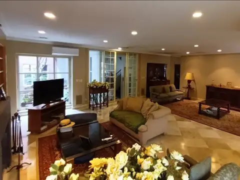 Oficina en Alquiler con 2 cocheras