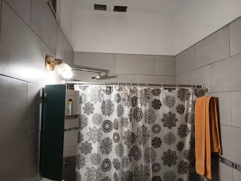 Casa 4 ambientes con patio y terraza en Florida Mitre – Vicente López