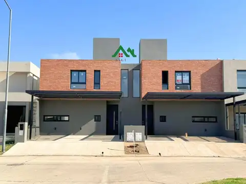 Casa a estrenar en Prados de Manantiales – 3 dormitorios, cochera doble y patio