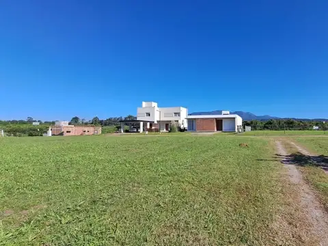 Terreno en Venta en Los Nogales, USD 32.000