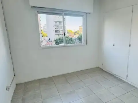 Departamento en Venta en Villa del Parque, USD 63.000
