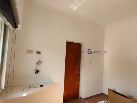 Depto Tipo Casa 4 ambientes con 2 baños