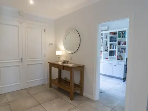 Casa 7 ambientes con 3 baños