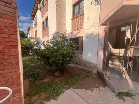 Avenida Ingeniero Cipolletti 1100