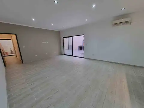 CASA-2 LOTE PROPIO-EN BLOCK-BARRACAS-PATIO-COCHERA