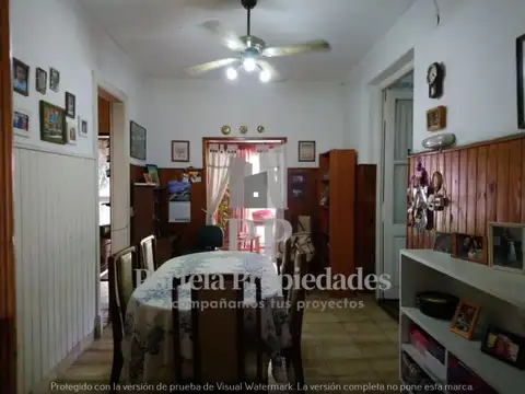 Casa 4 ambientes con 1 baño