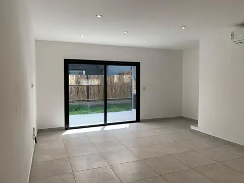 Departamento en Alquiler en Manzanares, USD 800