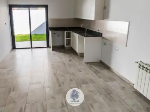 CASA 2 DORMITORIOS EN VENTA  SAN IGNACIO VILLAGE