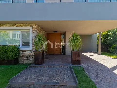 Barrio Cabos del Lago 100