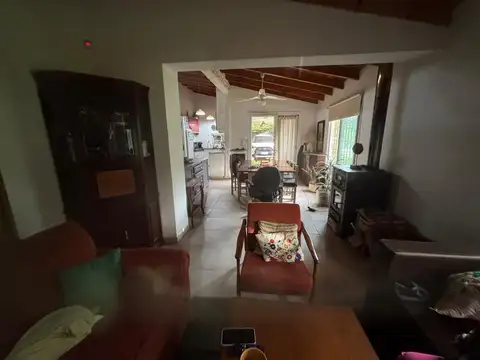 Casa 4 ambientes con 1 baño