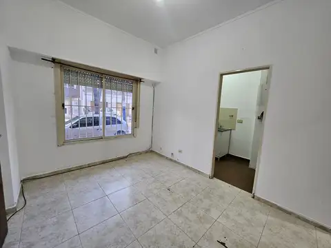 Calle 2 1300, Piso Pb