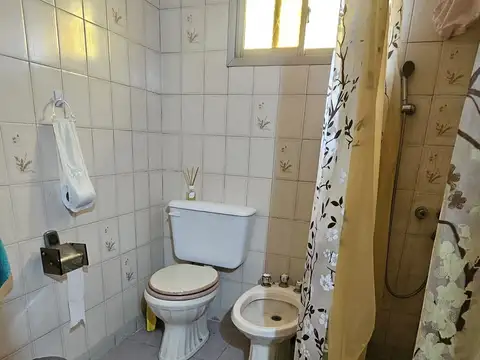 Depto Tipo Casa 4 ambientes con 1 baño