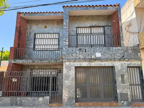 Casa con amplio potencial apta credito Belgrano
