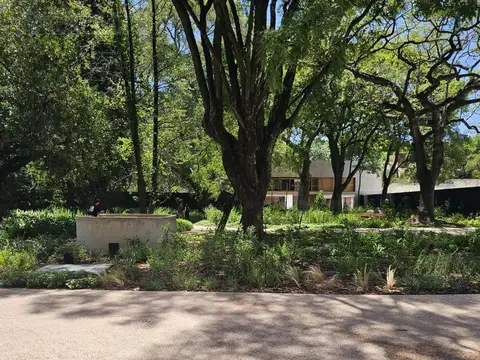 Departamento en Alquiler con 1 cochera