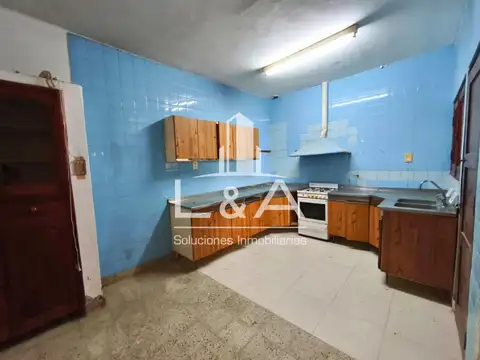 EN ALQUILER CASA IDEAL PARA CONSULTORIOS