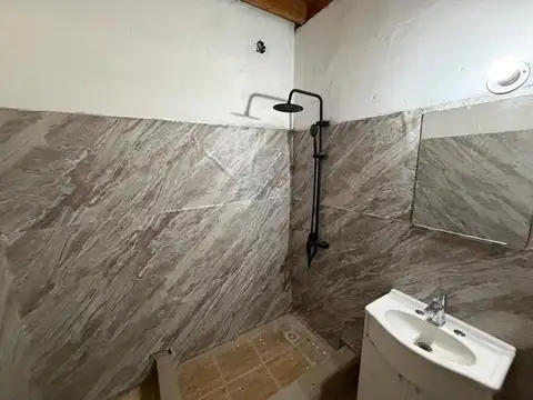 Depto Tipo Casa en Alquiler con 2 cocheras