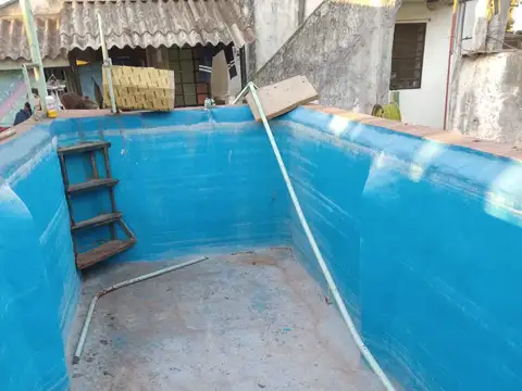 Casa 3 ambientes con 1 baño