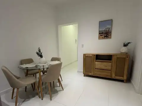 3 AMBIENTES RECLICADO CON 2 PATIOS - AMOBLADO