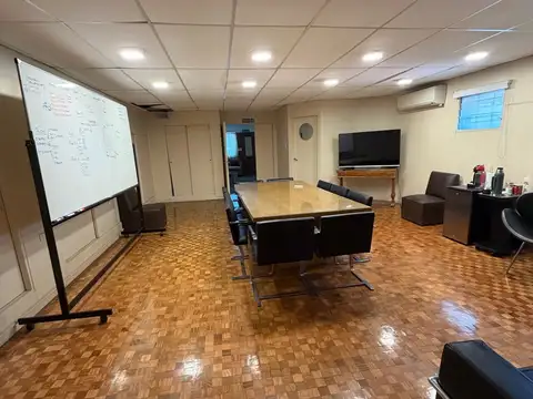 Oficina en Venta en Villa Urquiza, USD 1.900.000